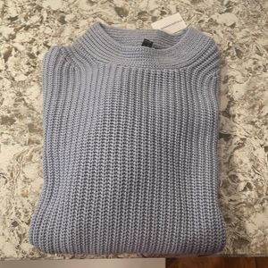 NWT Banana Republic 💯 Cotton crew neck Sweater.  Blue medium
